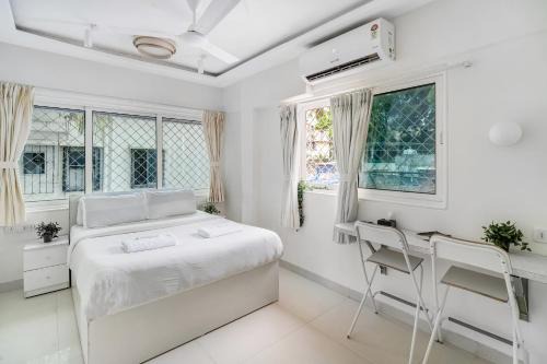Lyon Cozy Studio with Secure CCTV Access
