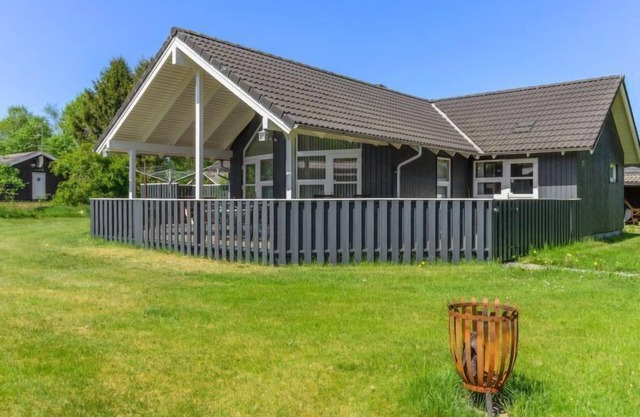 "Lyydia" - 1km from the sea by Interhome