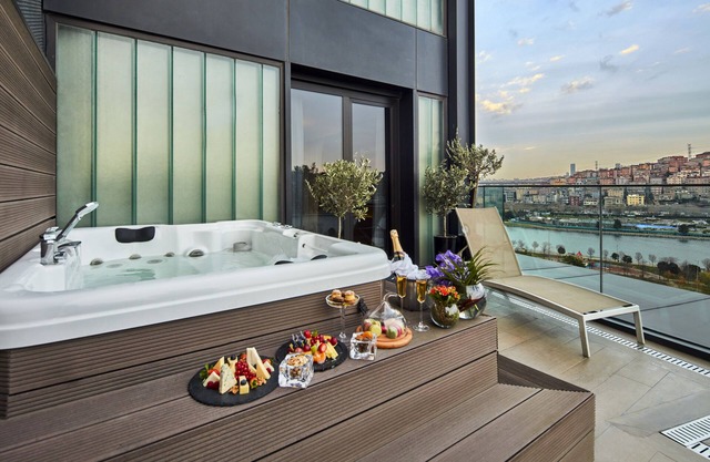 Mövenpick Hotel Istanbul Golden Horn