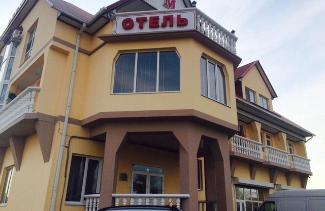 M-4 Hotel