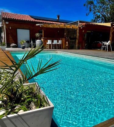 Ma maison en bois avec Jacuzzi