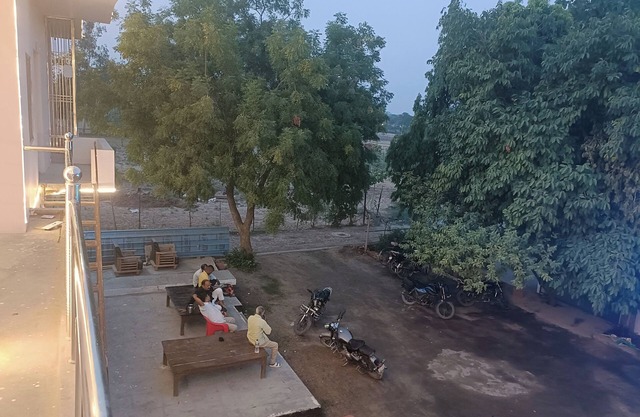 Madhur Kunj Guest House Pick and Drop