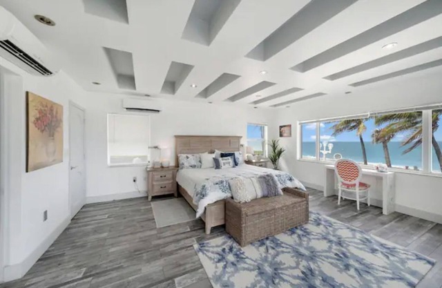 *Magical Beachfront King Escape*nn