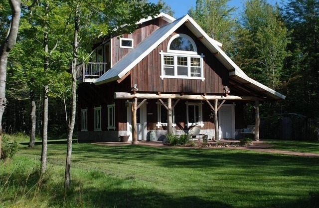 Magical Handcrafted Cabin on 20 Acres Featured in books and magazines