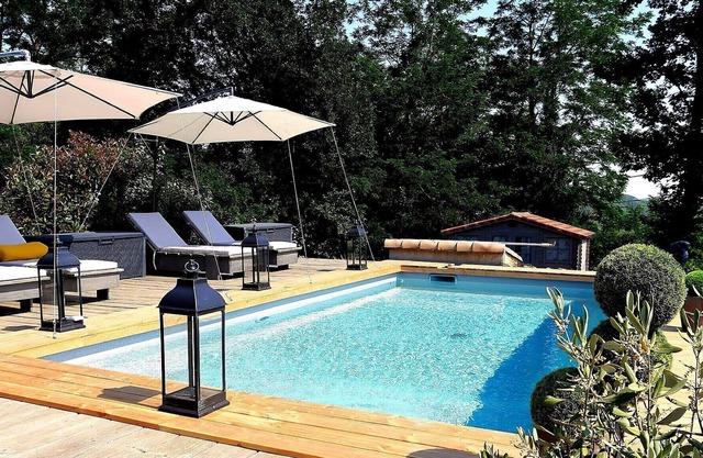 Magnificent cottage in Payzac with pool !