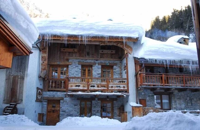 Magnificent and luxurious chalet of village of Champagny in Vanoise