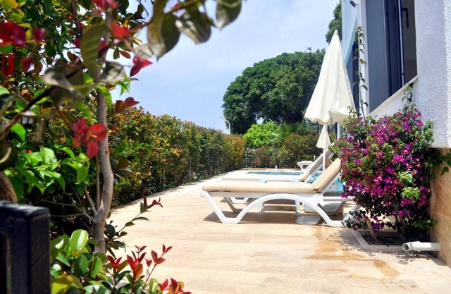 Magnificent Sea Sight Deluxe Villa - IRIS -