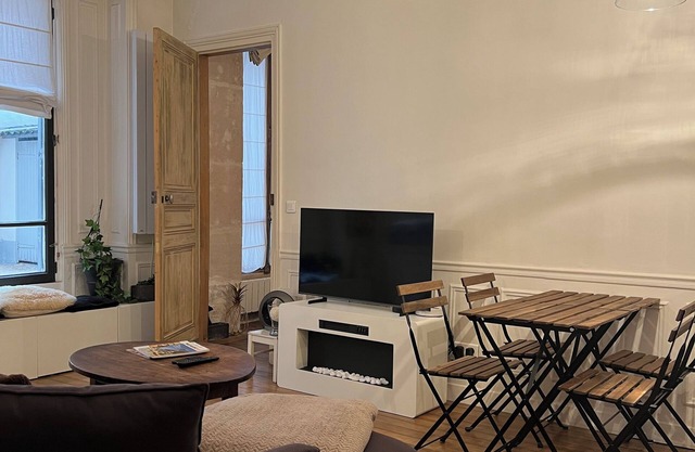 Magnifique Apt Haussmannien 1 chambre - Paris 9