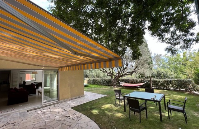 Magnifique Rez-de-chaussée Avec Jardin Privatif