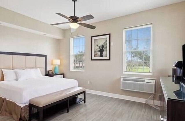Magnolia Cottage R2