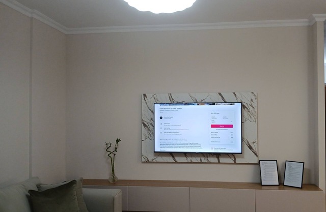 Magnolia's, Cozy 2-bedroom apartment in lovely Tiranë with WiFi, AC