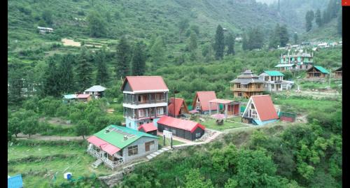 Mahamaya camping Tosh
