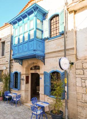 Mai Alaçatı