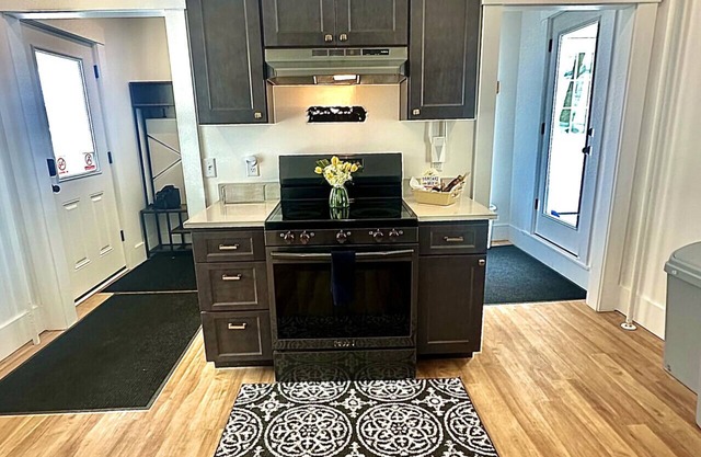 Main Street Retreat in Sunapee Harbor!