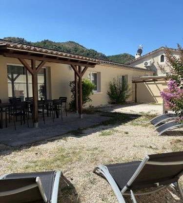 Maison au calme avec terrasse