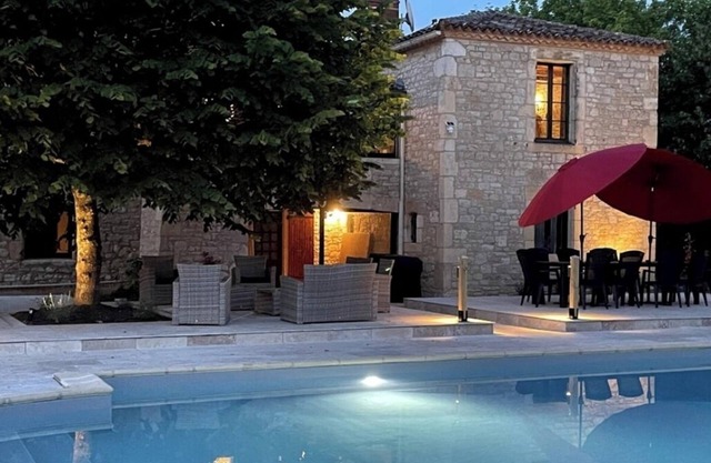 Maison Avec Piscine et Grand Jardin