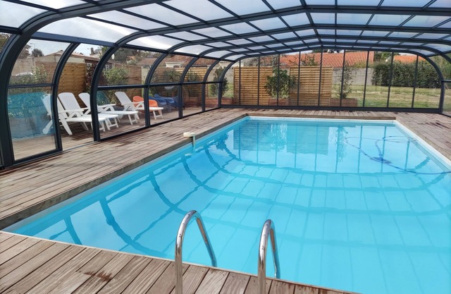 Maison Avec Piscine Privée à 10 Minutes des Plages