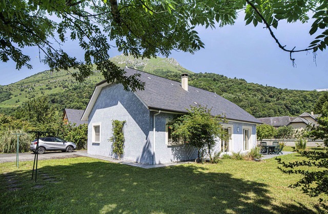 Maison Bleue Confortable 5-7 Pers au Coeur de Bedous, en Vallée D'aspe ?