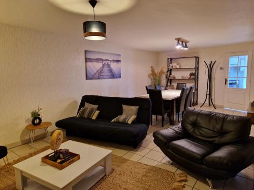Maison calme avec 3 chambres, proche centre-ville Lunéville & gare, accès facile à Nancy - FR-1-584-106