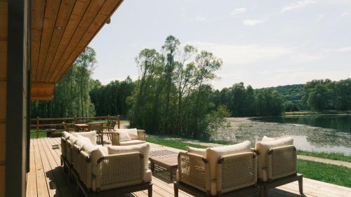 Maison Canadienne au bord du lac