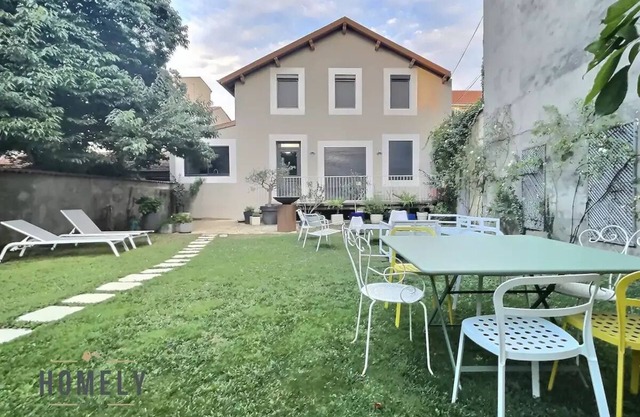 Maison Centre Ville Avec Jardin AU Calme