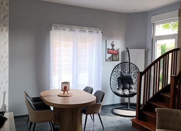 Maison chaleureuse avec netflix et ps5