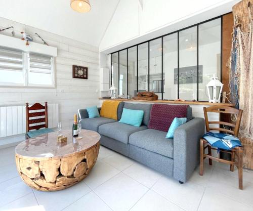 Maison charmante à Saint-Laurent-sur-Mer avec terrasse