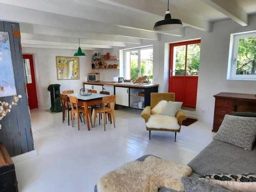 Maison charmante au calme avec jardin à Kerlard - FR-1-813-24