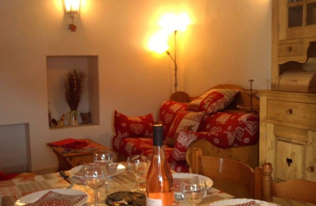 Maison d'Augustin, gentian chalet, 4/5 pers, 2 bedrooms, 3*, terrace, Savoie,