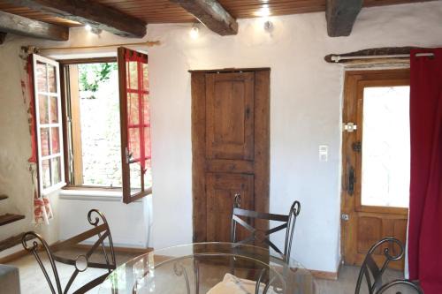 Maison dans Village médiéval