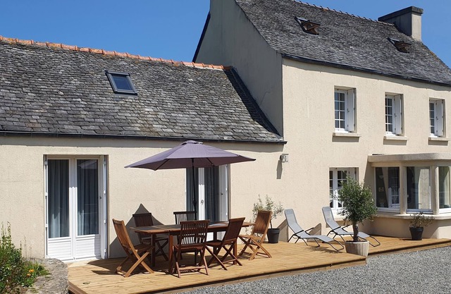 Maison de Campagne, Au Café des Marguerites