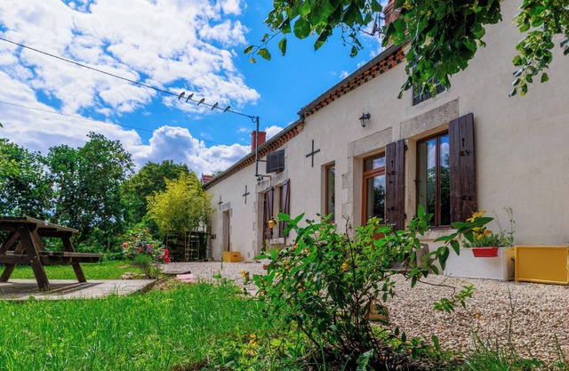 Maison de Campagne en Pierre - A L'orée du Bois