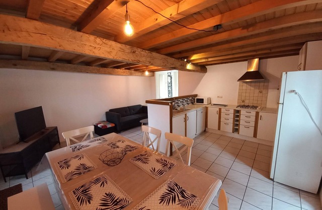 Maison de Village Authentique, au Coeur de la Vallée D'argelès-gazost