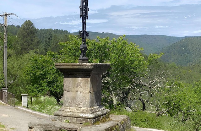 Maison de Village Rustique. Animaux de Compagnie Acceptés!