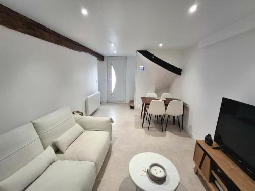 Maison de ville proche A13 et Rouen