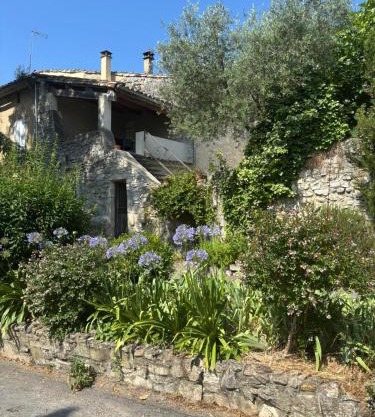 Maison en pierres 6/8pers, piscine & sublime vue