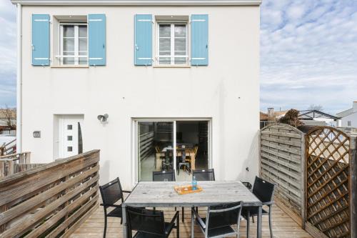 Maison entre plage et marais