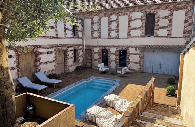 Maison Eudoise, swimming pool and spa
