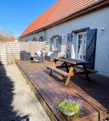 Maison familiale avec piscine partagée à Lottinghen
