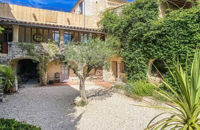 Maison Familiale Proche D'uzes Avec Piscine
