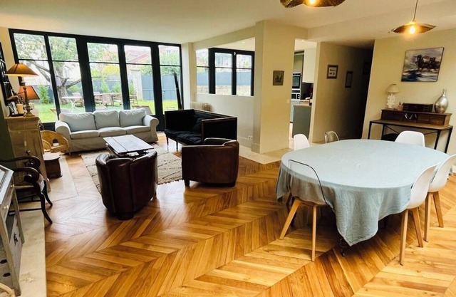 Maison 7 Chambres à 5 min du Château de Versailles