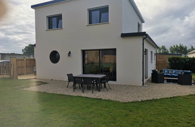 Maison Neuve 4 Chambres en Bord de Mer! Animaux Acceptés