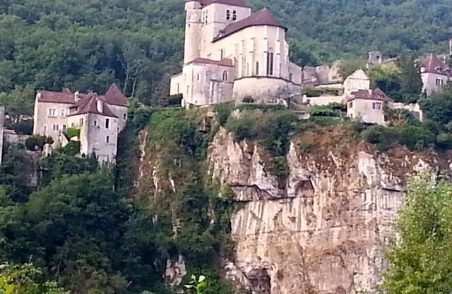 Maison Panoramique - Charming Stone House perched atop the cliff, Stunning Vista