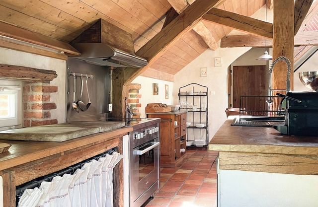 Maison piscine & tennis partagés