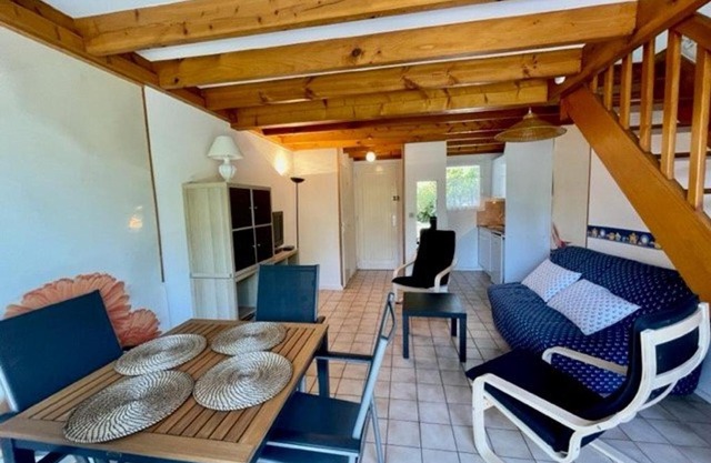Maison proche plage avec jardinet, 3 pièces, 40m², parking privé, animaux acceptés - FR-1-478-131