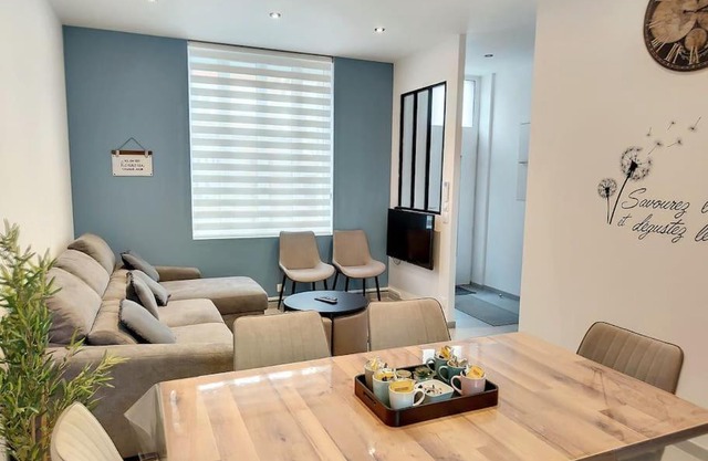 Maison proche centre ville clim jardin wifi 8 personnes