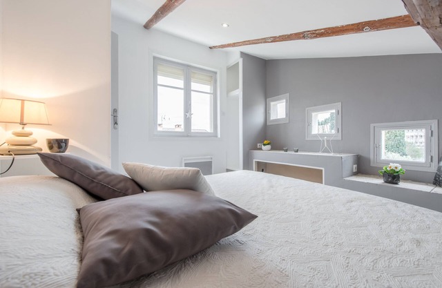 Maison Saint Jérome - Large, independent, very quiet and sunny + swimming pool