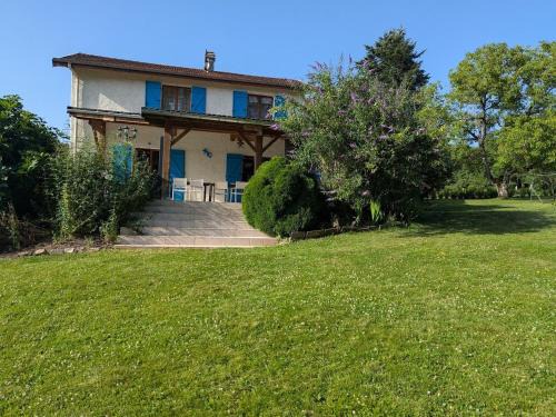 Maison spacieuse avec spa, ping-pong et baby-foot, idéale pour détente en famille - FR-1-589-828