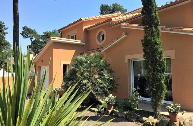 Maison spacieuse près de la mer à Saint-Brevin, 8 pers, jardin, WiFi, jeux, parking, bébé. - FR-1-392-126