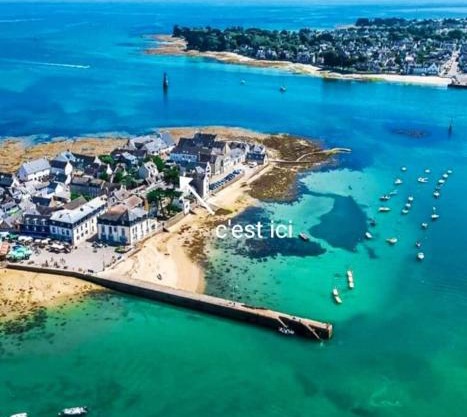Maison sur le port de l'île Tudy